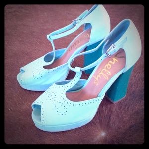 Shellys London Heels